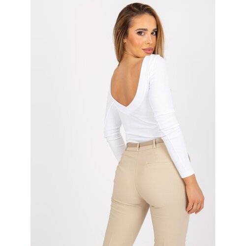 Fashion Hunters Basic white ribbed blouse with a neckline on the back RUE PARIS Slike