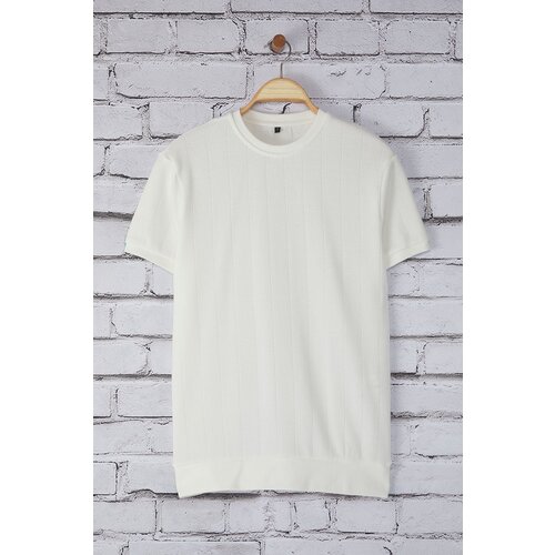 Trendyol White Regular Cut Crew Neck Cotton Basic T-Shirt Slike