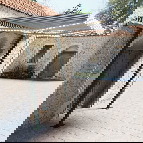 VidaXL tenda na ručno uvlačenje s LED svjetlima 3 x 2,5 m plavo-bijela Slike