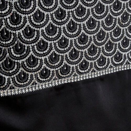 Catherine Lansfield Namizni tekač iz mikrosatena 33x180 cm Deco Sequin &amp;ndash; Slike