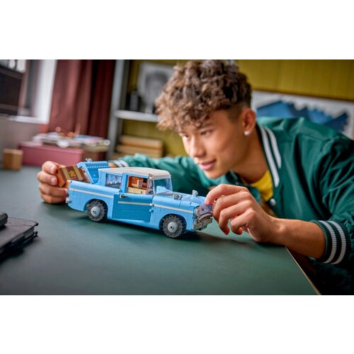 Lego harry potter - začarani leteći ford anglia (76470) Slike