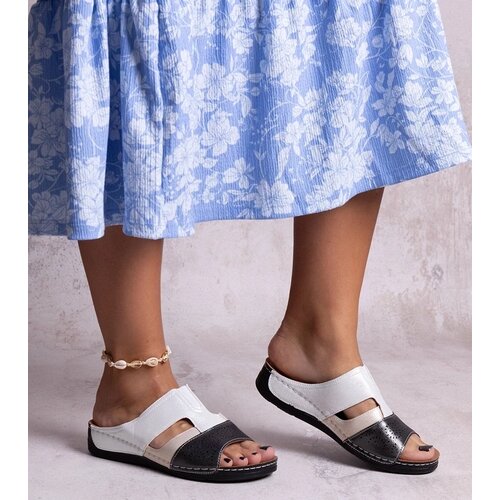 D/CEO Black sandals on a block heel Millo Cene