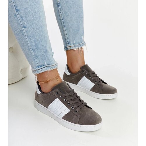 D/CEO White trainers Justar Cene