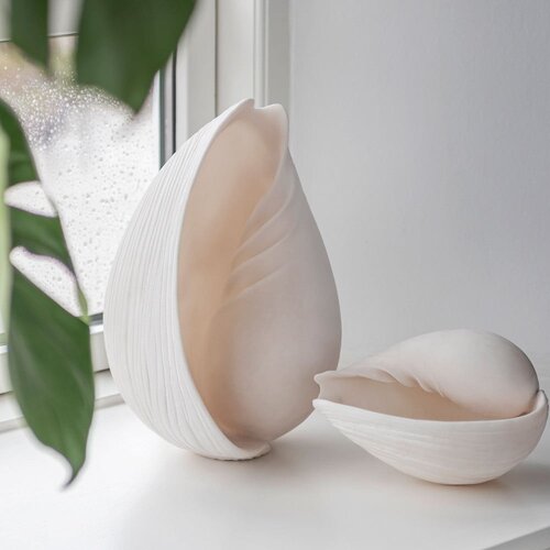 Mette Ditmer Denmark Kipić od polyresina (visina 30,5 cm) Conch &amp;ndash; Slike