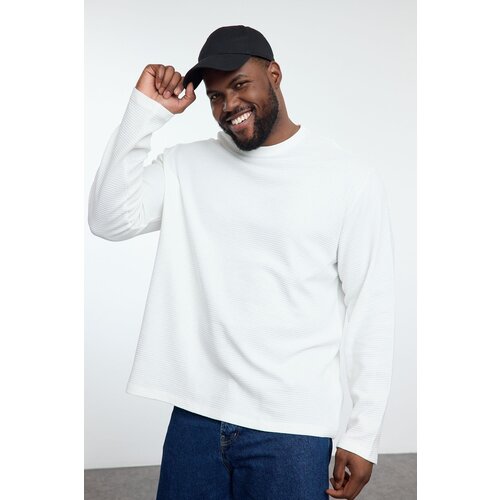 Trendyol Large Size Ecru Regular/Normal Cut Textured 100% Cotton Thick Comfortable T-Shirt Slike