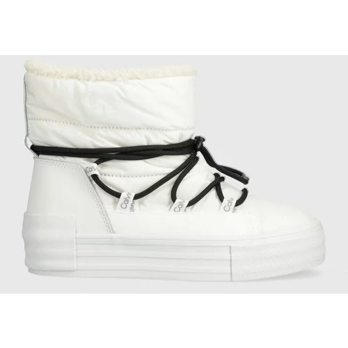 Calvin Klein Jeans Snežke BOLD VULC FLATF SNOW BOOT WN bela barva, YW0YW01181