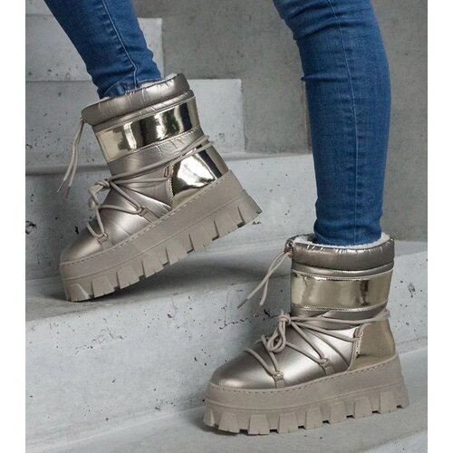  Gold platform snow boots with lacquered inserts Losta Slike