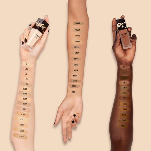 Yves Saint Laurent All Hours Foundation dugotrajni puder SPF 39 nijansa MN5 25 ml Slike