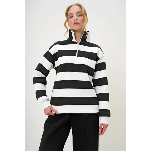 Trend Alaçatı Stili Women's Black Turtleneck Front Zippered Striped Three Thread Inside Ruffle Winter Sweatshirt