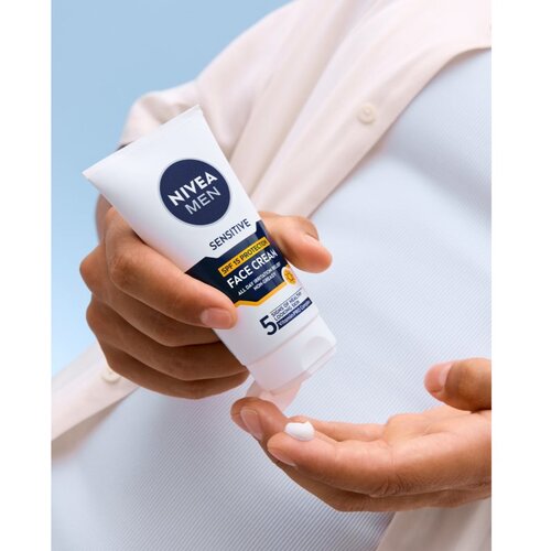 Nivea MEN Sensitive za&amp;scaron;titna krema za mu&amp;scaron;karce SPF 15 75 ml Slike