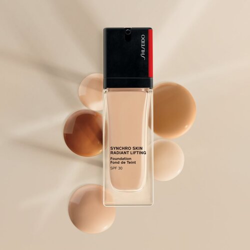 Shiseido Synchro Skin Radiant Lifting Foundation posvjetljujući lifting puder SPF 30 nijansa 550 Jasper 30 ml Slike