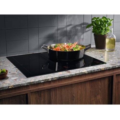 Electrolux Serie 700 EIS62453 Black Built-in 60 cm Zone induction hob 4 zone(s) Slike