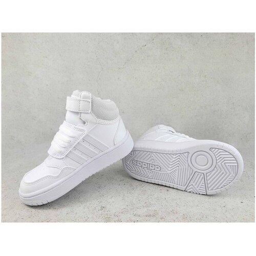 Adidas Nizke superge Hoops Mid 3.0 Ac Bela Slike