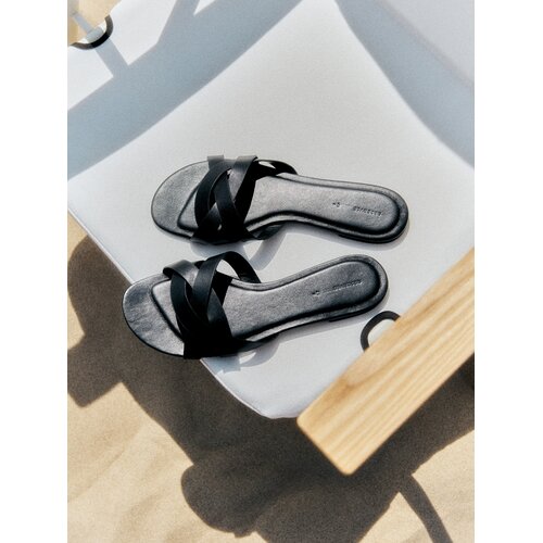 Reserved LADIES` SLIDES - crno Cijene