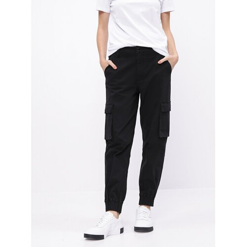 Only Black Shortened Pants with Pockets Betsy - Women Slike