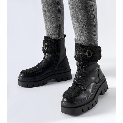 Gemre Black insulated workers with a buckle Highland Cene