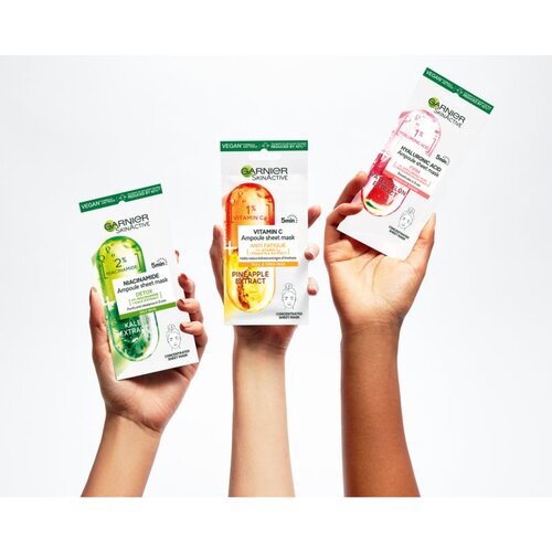 Garnier Skin Naturals Hyaluronic Acid Ampoule platnena maska ​​za pomiritev in posvetlitev kože 1 ks za ženske Slike