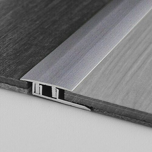 LOGOCLIC Prehodni profil 322 (Srebrne barve, 0,9 m x 27 mm, Vrsta montaže: Priklop) Slike