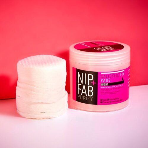 NIP+FAB Salicylic Fix čistilne blazinice za noč 60 kos Slike