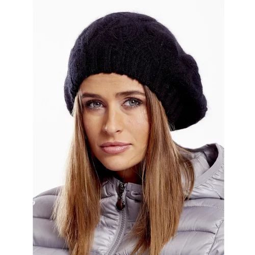 Fashion Hunters Delicate black knitted hat