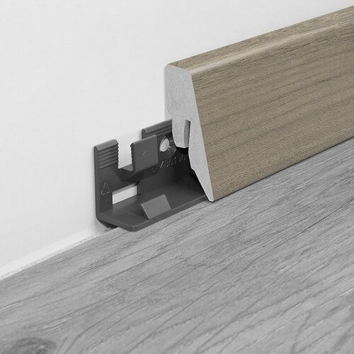 LOGOCLIC podna kutna lajsna K40 c hrast prizzi (2,6 m x 19 mm x 40 mm, ravni oblik) Cijene