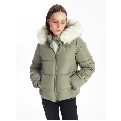 LC Waikiki Women&amp;#039;s Hooded Plain Puffer Coat Slike