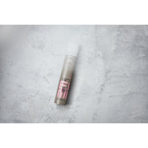 Wella Professionals eimi mistify me strong lak za lase za takoj&amp;scaron;njo močno fiksacijo 300 ml Slike