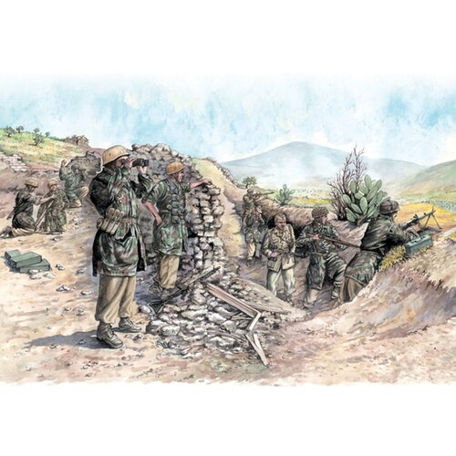 Italeri set figuric Nem&amp;scaron;ke padalce, Tropske uniforme, 2. svetovna vojna - 1:72 Slike