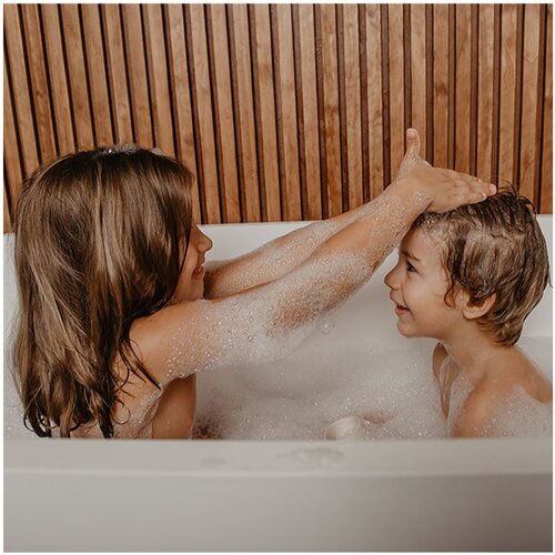 Suavinex Kids Shampoo &amp;amp; Conditioner &amp;scaron;ampon in balzam 2 v1 za otroke 3 y+ 300 ml Slike