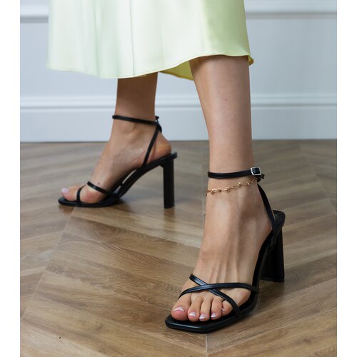 D/CEO Black ankle-strap sandals Sajrini Slike