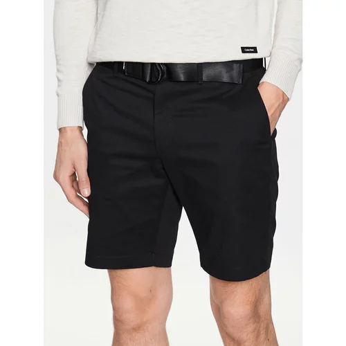 Calvin Klein Kratke hlače iz tkanine Modern Twill K10K111788 Črna Slim Fit