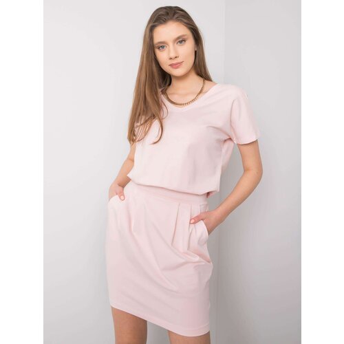 Fashion Hunters RUE PARIS Light pink dress with a belt Cene