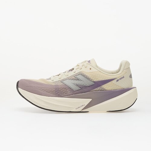 New Balance Sneakers FCX Candied Violet/ Angora EUR 40 Cene