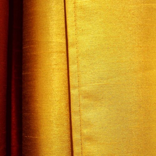 Douceur d int&amp;eacute;rieur Rumena zavesa iz mikrosatena 140x240 cm Shana &amp;ndash; Slike