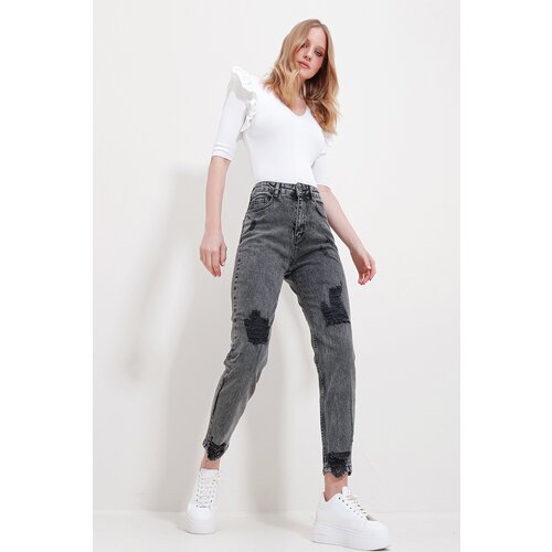 Trend Alaçatı Stili Women's Anthracite Snow Washed Mom Jeans Cene