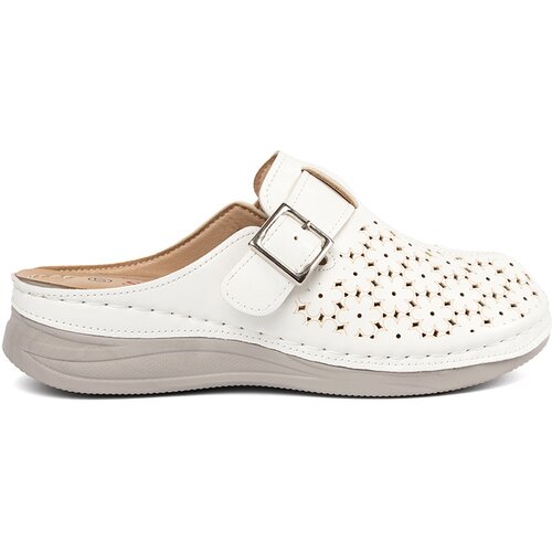 SEASTAR White flip-flops with full toe cap and buckle Cene