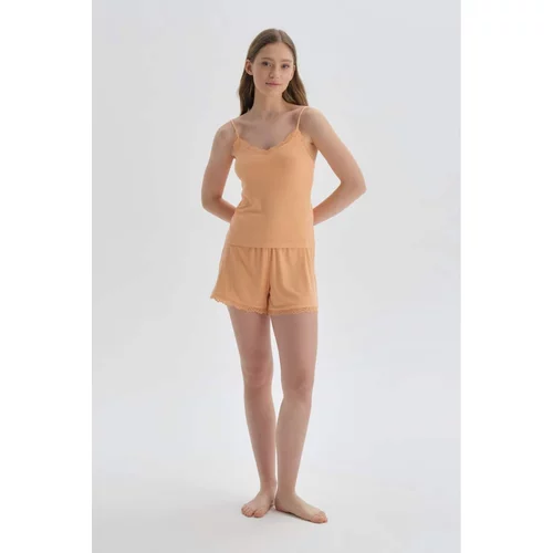 Dagi Shorts - Orange - Normal Waist