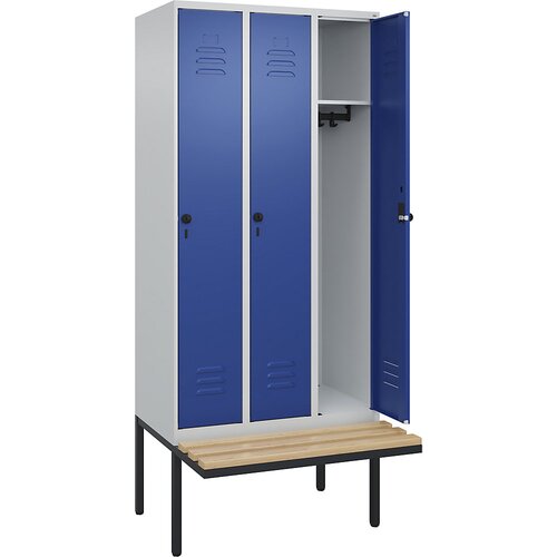 C+P Garderobna omara s klopjo Classic PLUS, 3 deli, svetlo sive / encijan modre barve, Š 900 mm, varnostni vrtljivi zapah, lebdeča klop, bukov les Cene