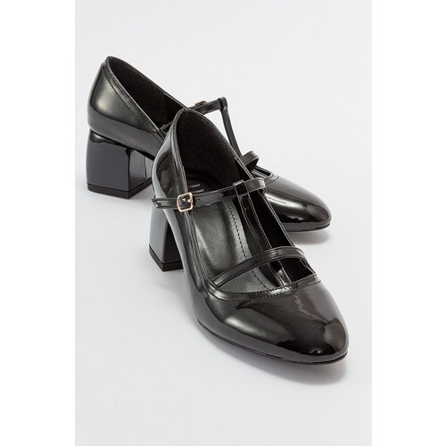 LuviShoes MESS Women's Black Patent Leather Heeled Shoes Slike