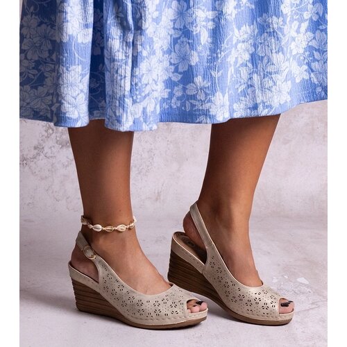 D/CEO Yellow sandals Dolores Cene