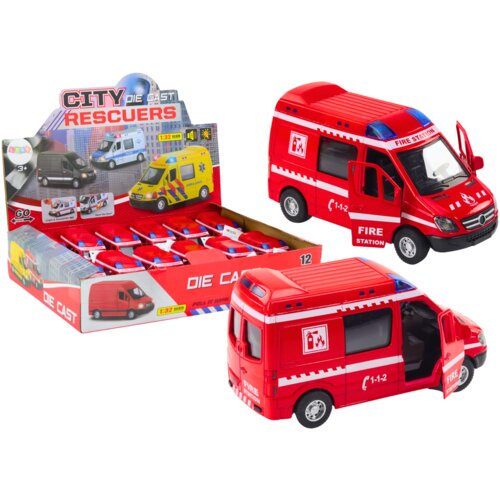 Fire Truck 1:32 Opening Doors Lights Sounds Drive Red Cene