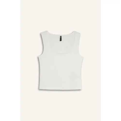 Defacto Slim Fit Slim Cut Square Neck Basic Plain White Tank Top