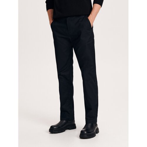 Reserved chino hlače regular fit - črna Cene
