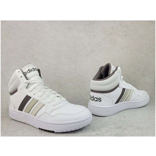 Adidas Visoke superge Hoops 3 Mid pisana Slike
