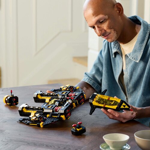 Lego icons - blacktron odmetnik (10355) Slike
