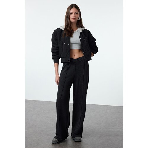 Trendyol Black Faded Effect Thick Wide Leg Knitted Sweatpants with Waist Detail Slike