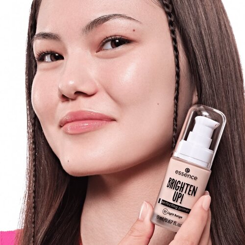 Essence BRIGHTEN UP! Perfecting Primer tekoča podlaga za ličila odtenek 01 Light Beige 20 ml Slike