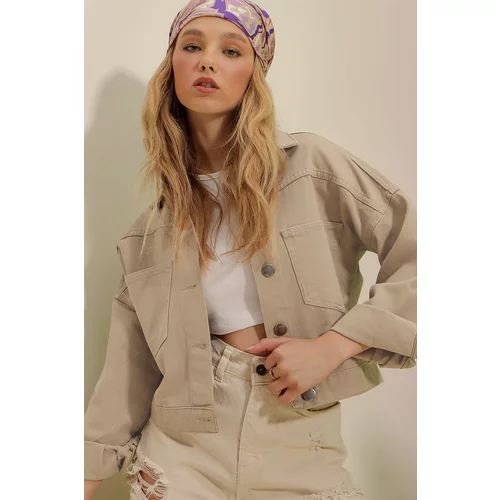 Trend Alaçatı Stili Women's Sand Beige Crop Denim Jacket