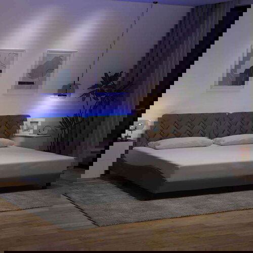  Posteljni okvir z LED brez vzmetnice svetlo siv 200x200cm blago, (21790768) Cene