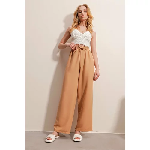 Trend Alaçatı Stili Women's Cinnamon Elastic Waist Comfort Fit Aerobin Trousers